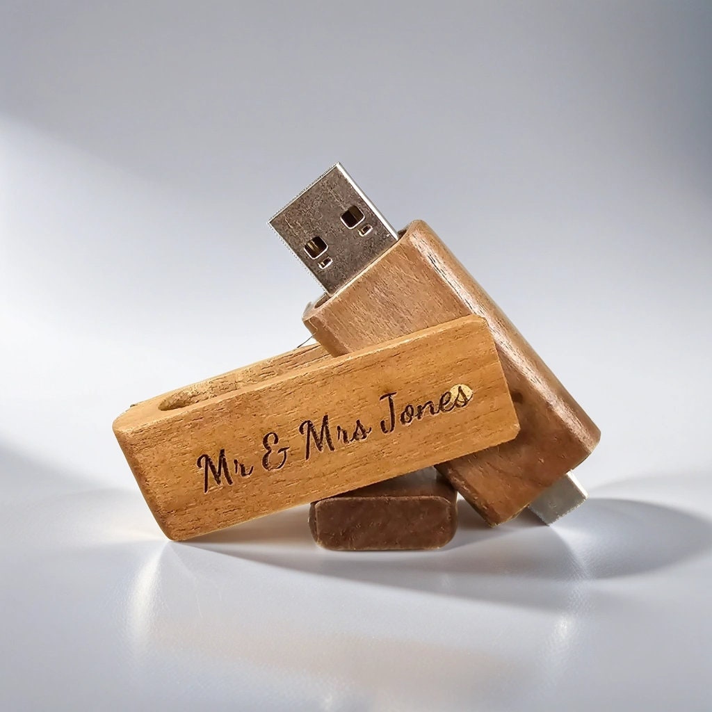 Dual-Plug Custom Wooden USB Drives 16GB for Wedding Photos and More, USB & USB-C Compatible. Custome memory sticks for wedding photography